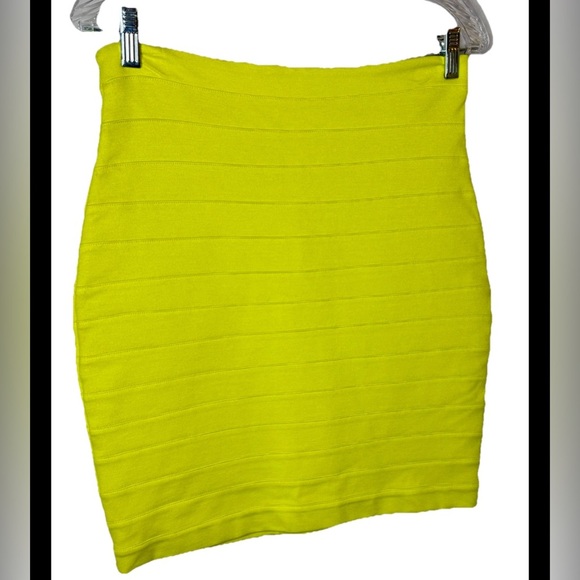 Express Design Studio Neon Yellow Bandage Skirt – Size 6 - Picture 2 of 3